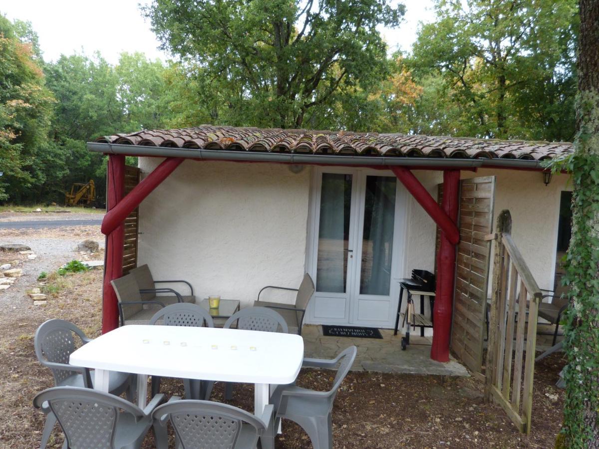 3-Gite 4 Personnes Avec Piscine Saint-Aubin-de-Nabirat Buitenkant foto